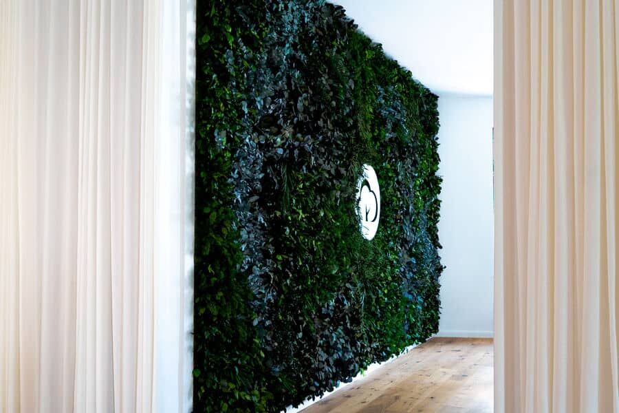 Maßanfertigung fürs Büro mit Logo